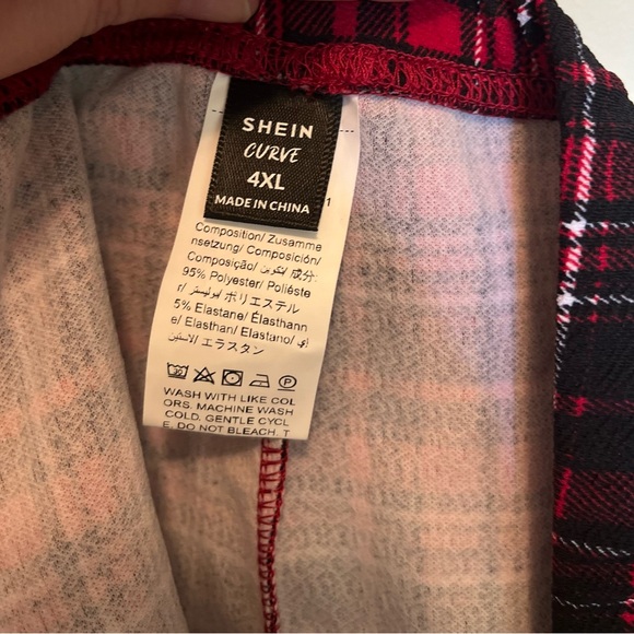 Red Holiday Plaid Pants NWOT - Picture 3 of 4
